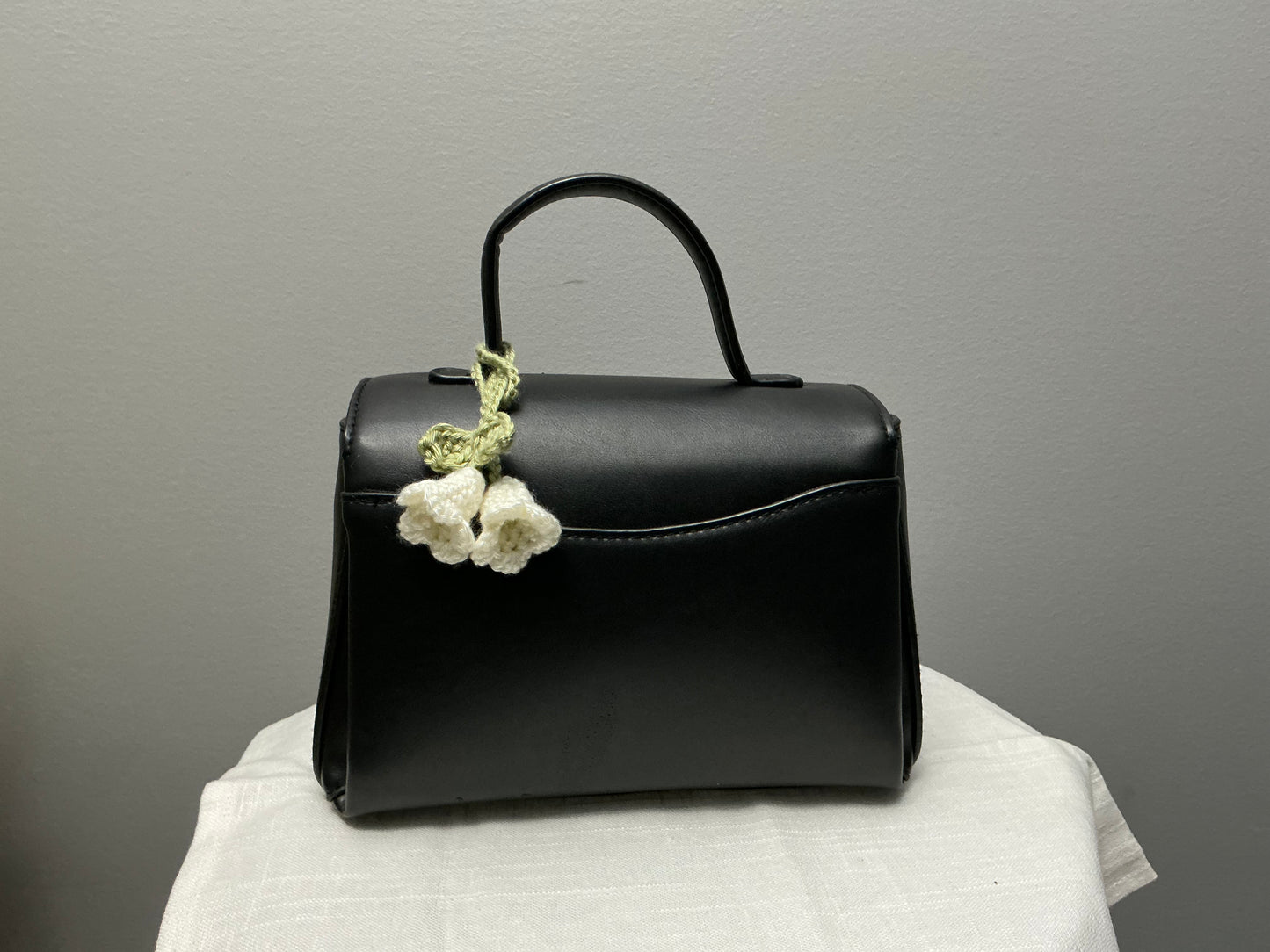 Crochet bag charm flower, gift basket