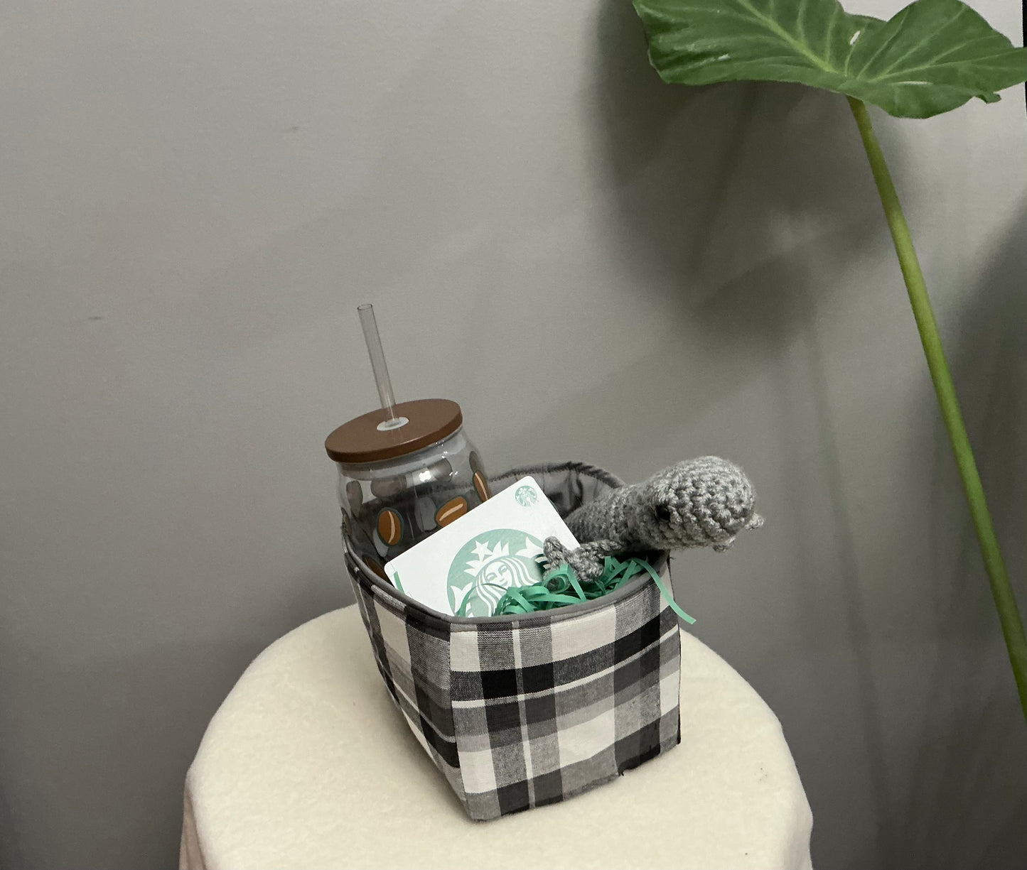 Crochet lizard gift basket