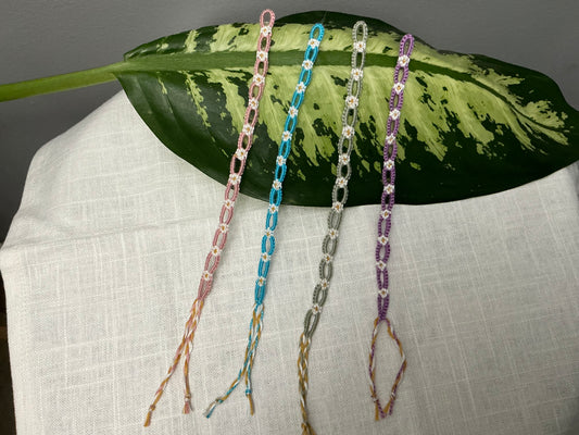 Friendship flower bracelet