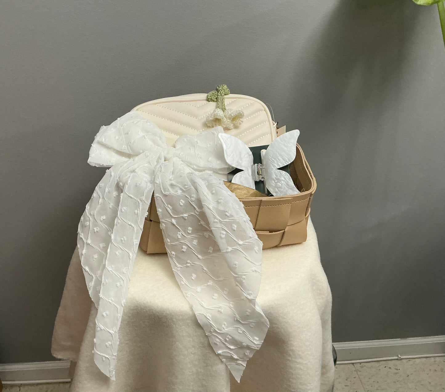 Crochet bag charm flower, gift basket